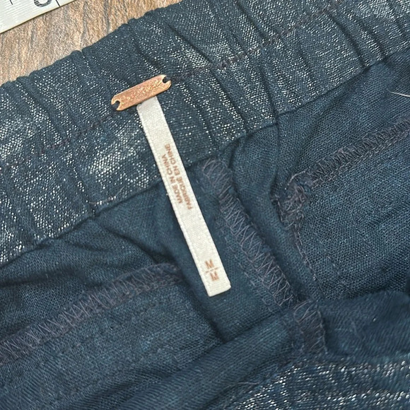 Free People Navy Sparkle Pants Women’s medium Pleated - Picture 4 of 6